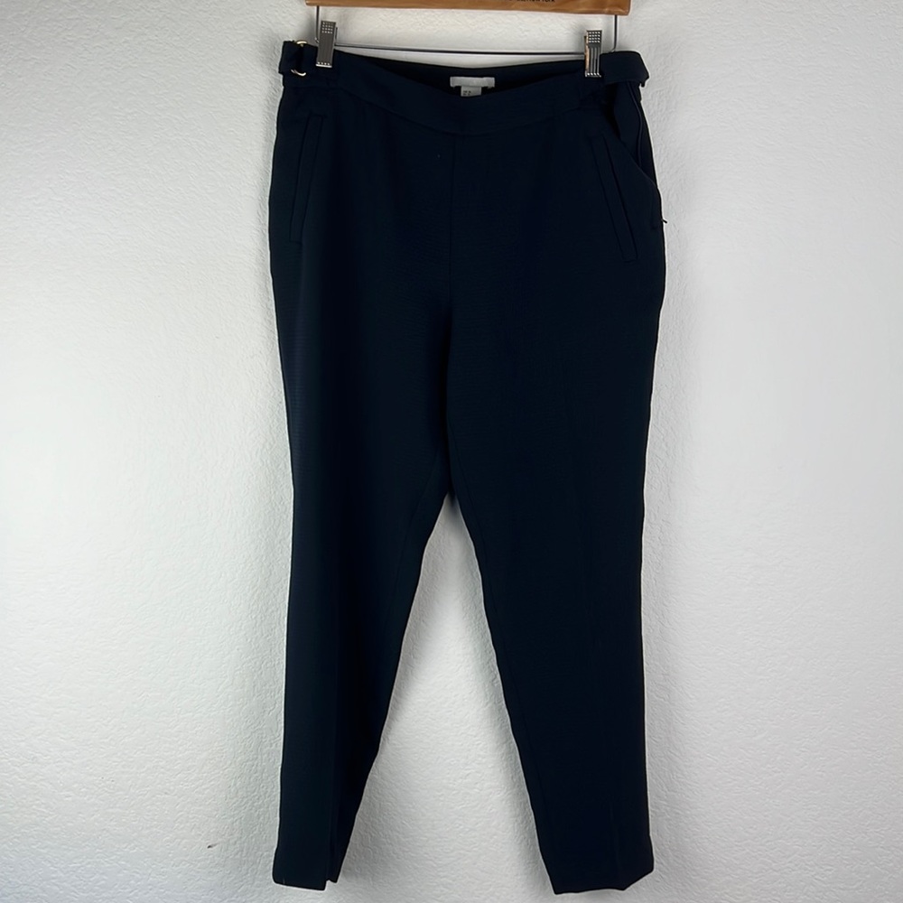 H & M Tailored Capri Blue adjustable Belted Waist and Side Zip Dress Pant Size 8